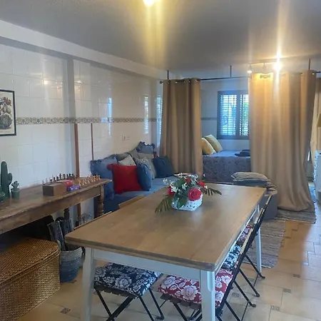 Apartman Casa Ellenita *